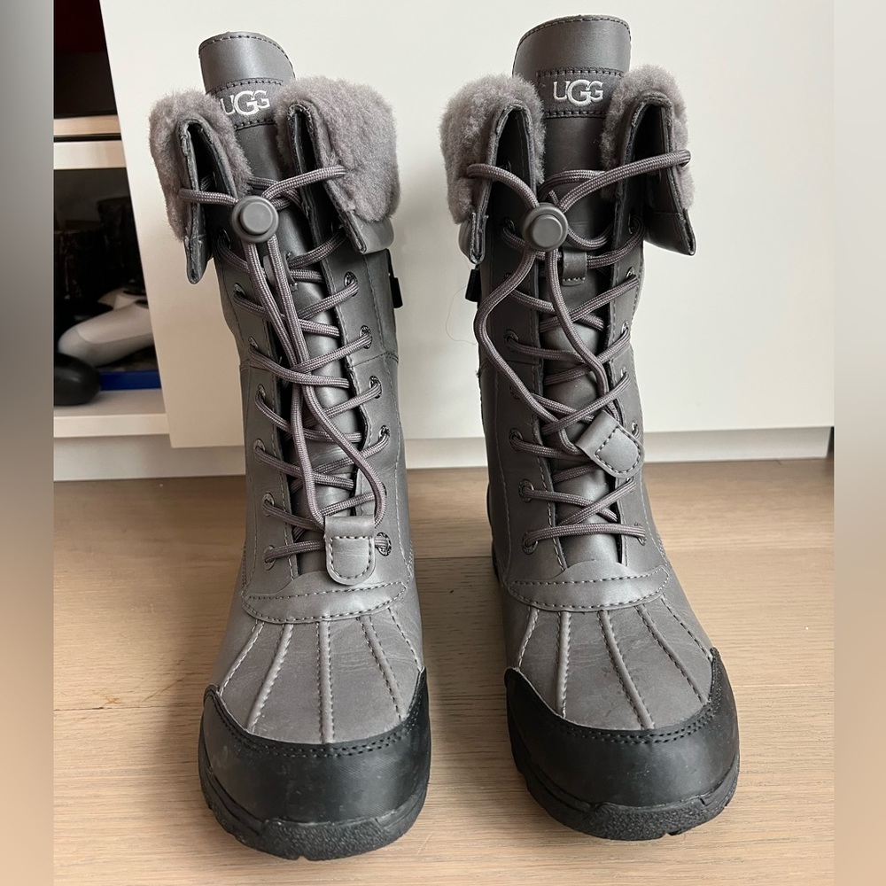 Ugg Women’s charcoal Butte II Toggle Tall Winter Boot(waterproof) ! Size 37!